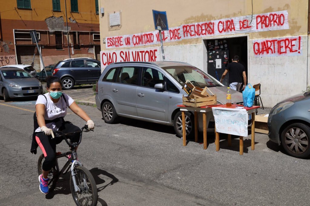 Food distribution stand during COVID-19 pandemic in Quarticciolo, Rome.