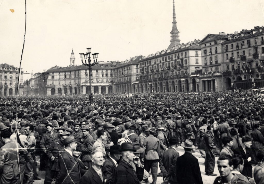 Liberation parade in Turin on 6 May 1945.