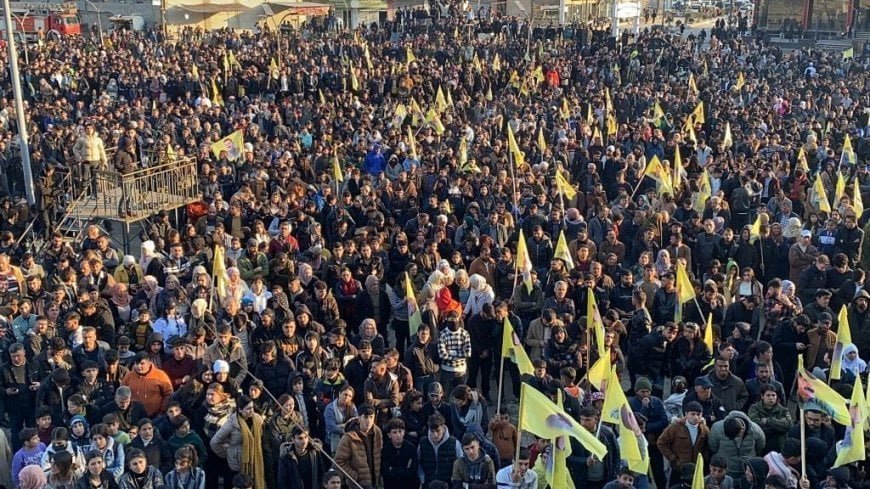 Thousands of people from the communities of North and East Syria took to public squares to listen to the message of Leader Abdullah Ocalan
