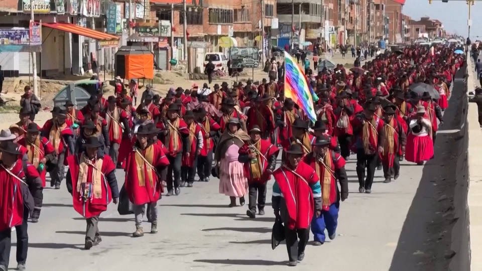 Bolivia Brings in Military as Nationwide Protests Continue