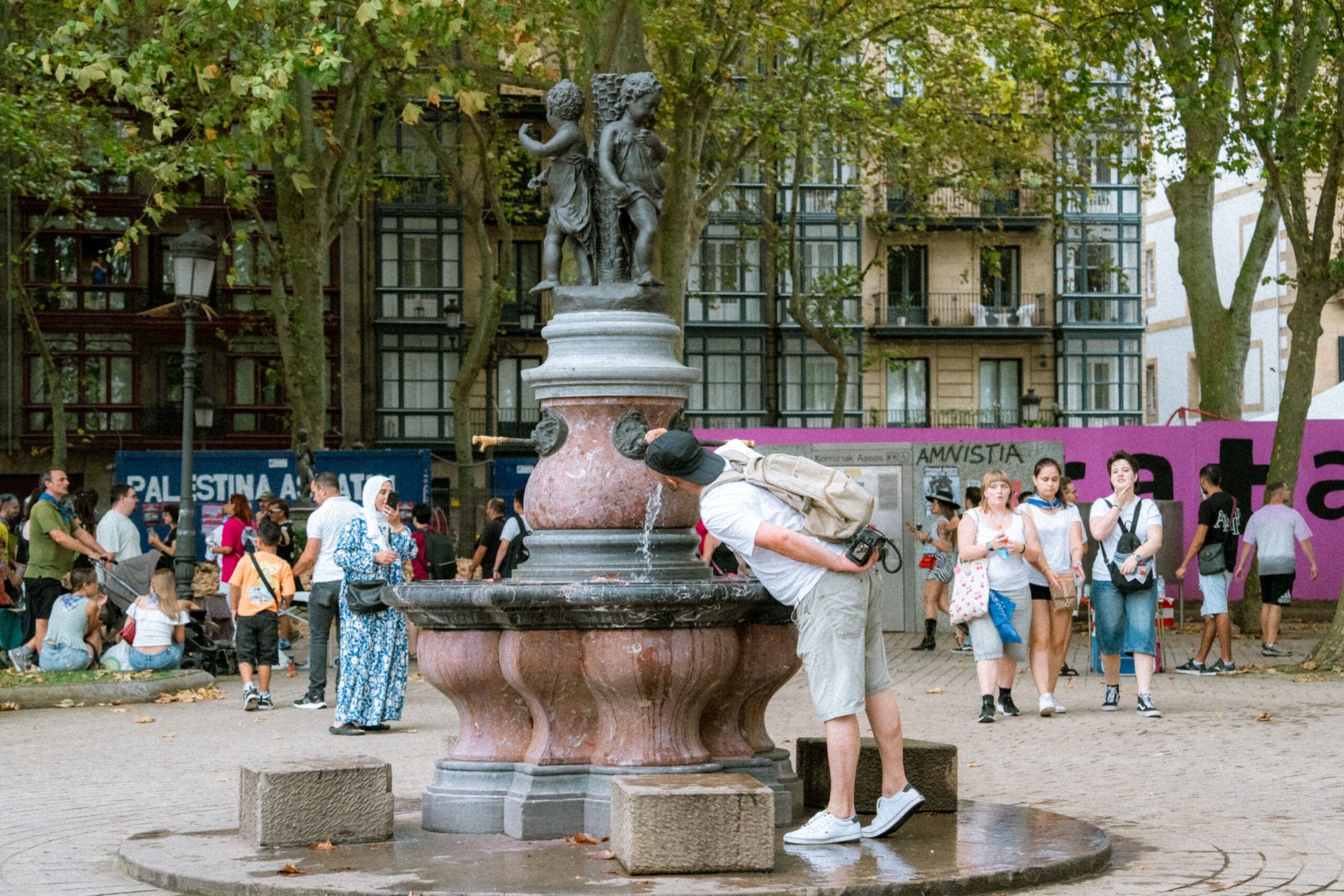 Paris Mortuaries ‘on the Brink’ as Heatwave Moves East